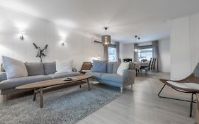 Sagi 3 Exclusive king size Apartment